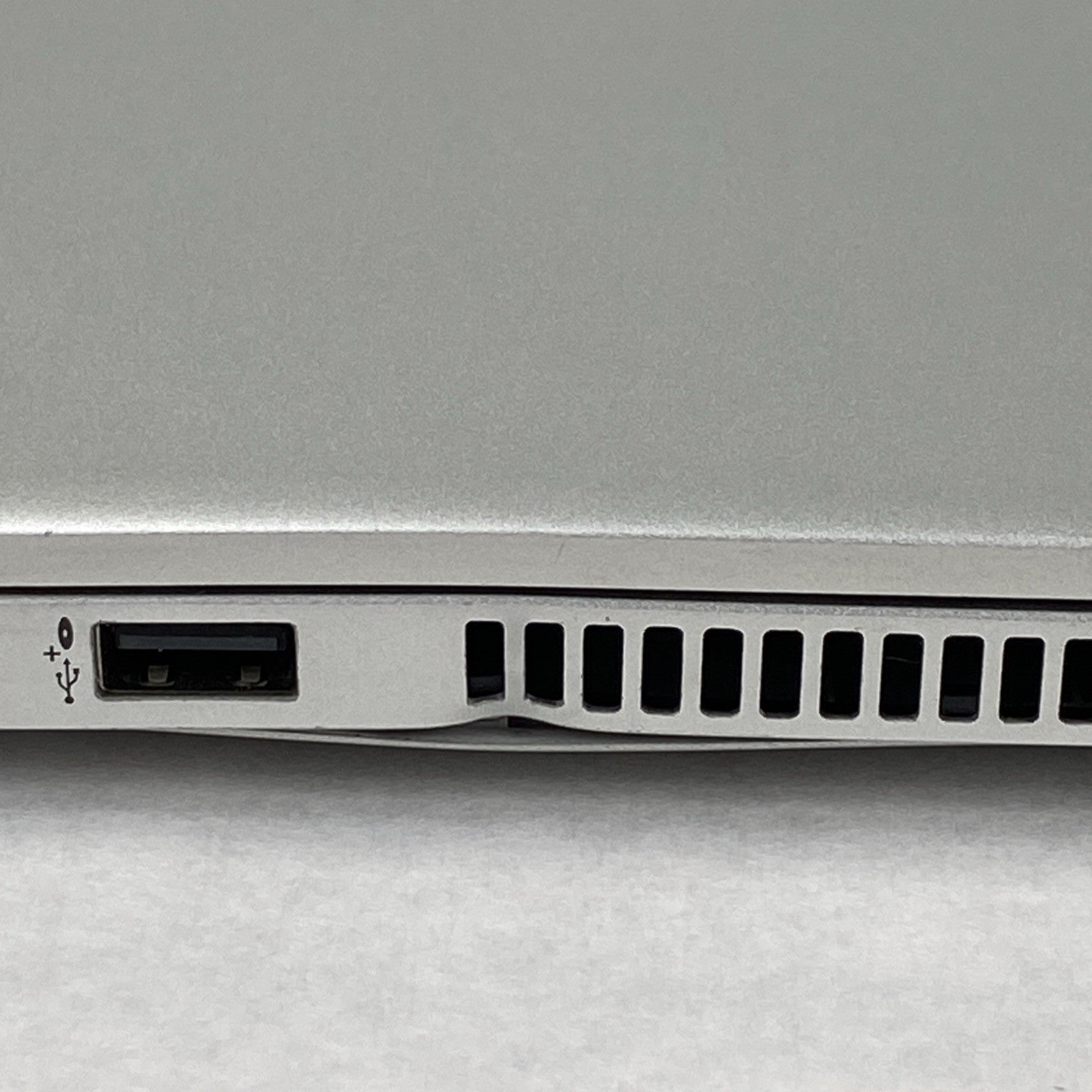 HP ProBook 450 G7 Core i5-10210U 1.60 GHz 8 GB RAM 15.6" No SSD No OS