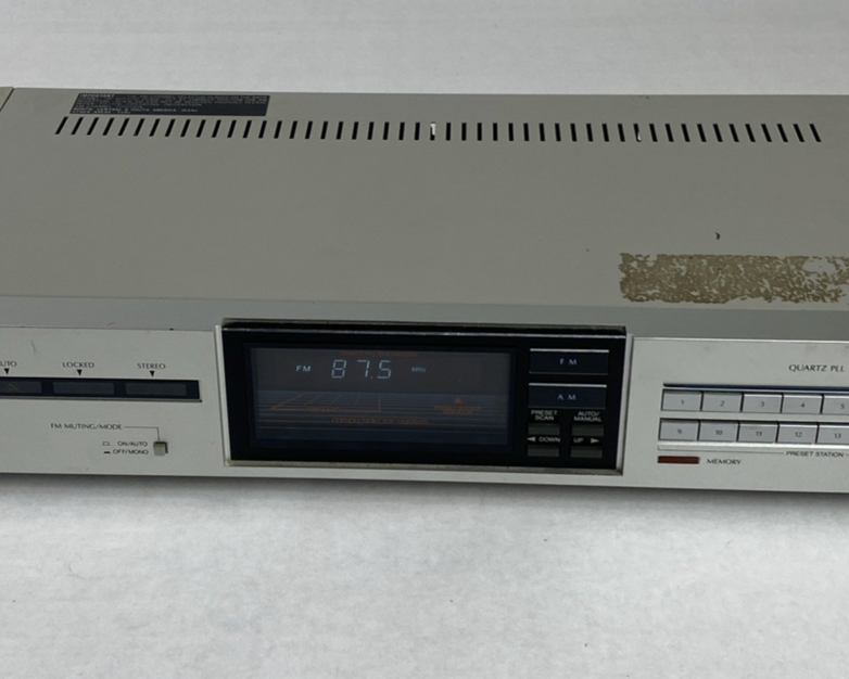 Sansui T-900 Quartz PLL Synthesizer Tuner Power Tested