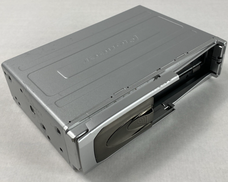 Pioneer Premier CDX-P686 6-Disc CD Changer Untested
