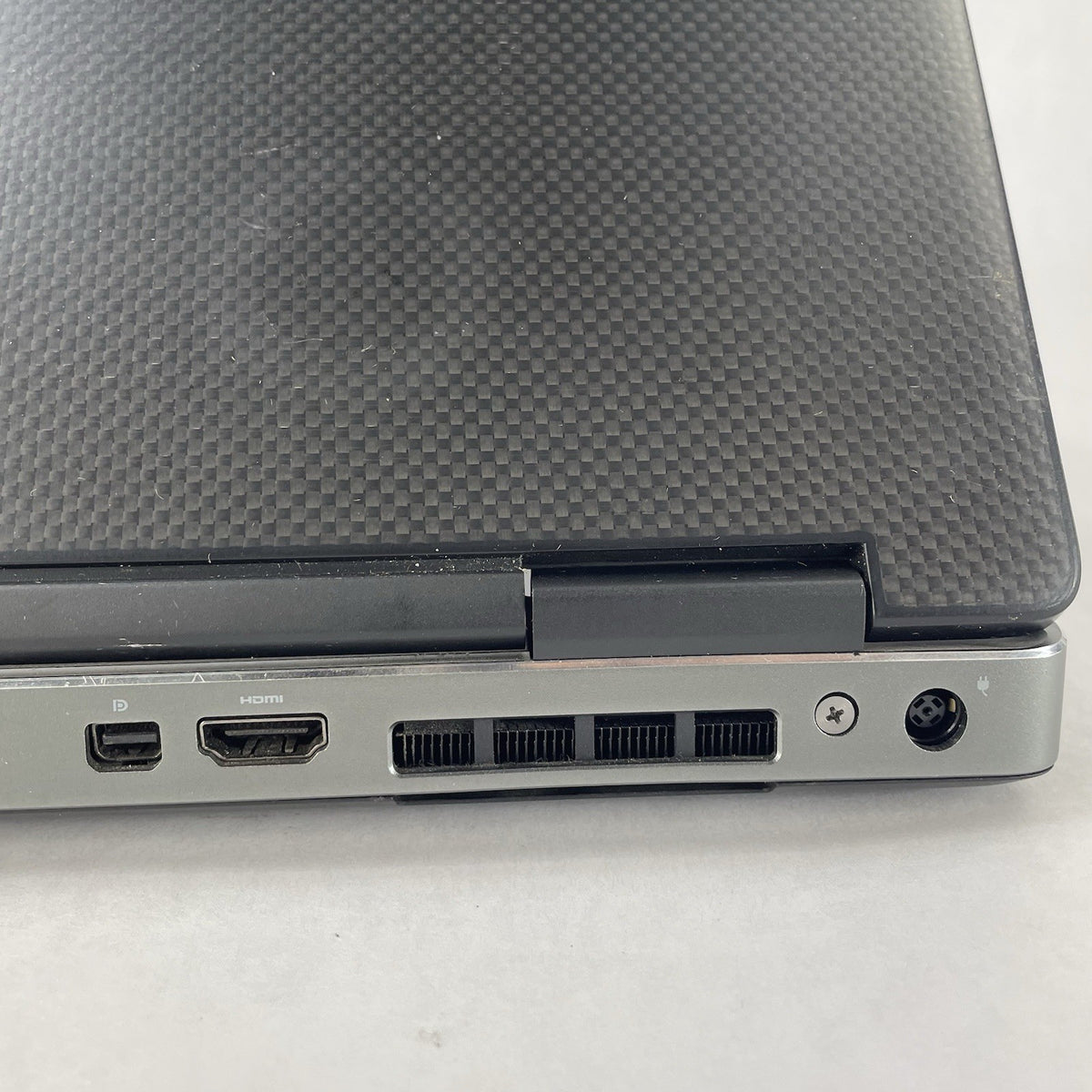 Dell Precision 7530 15.6" i7-8850H 2.60 GHz 16 GB RAM No SSD/OS/AC - READ14