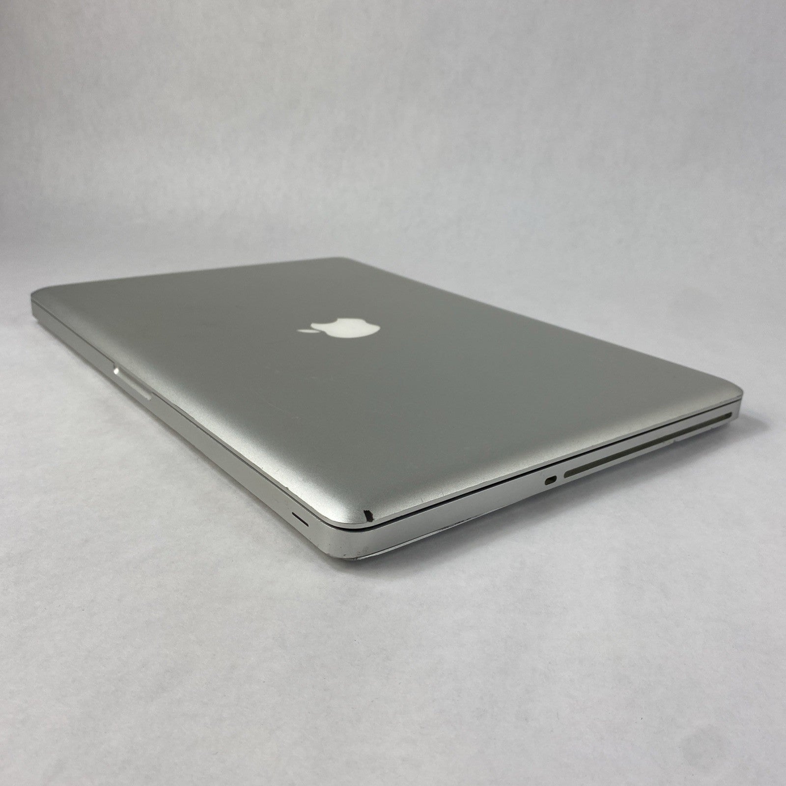 Apple MacBook Pro A1286 2010 15" 2.6GHz i7 8GB RAM 120GB SSD os10.13.6 118Cycles18