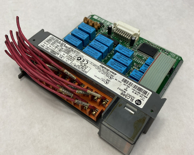Allen-Bradley SLC500 Output Module 1746-OW16 Ser. D - Missing Cover And Untested