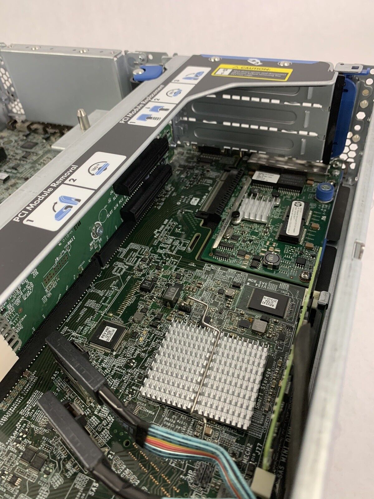 HP ProLiant DL380p Gen8 Server E5-2640 2 GHz 48 GB RAM NO HDD NO OS