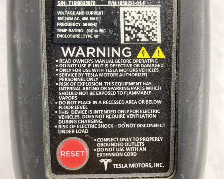 Tesla 1058221-01-F OEM Gen 1 Universal Mobile Connector 100-240V 40A - Untested