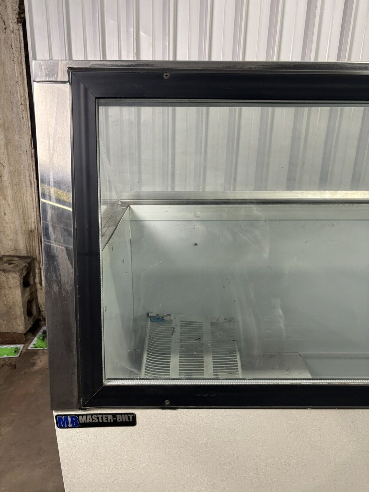Master-Bilt DD-88L Ice Cream Dipping Display Station Freezer No Compressor