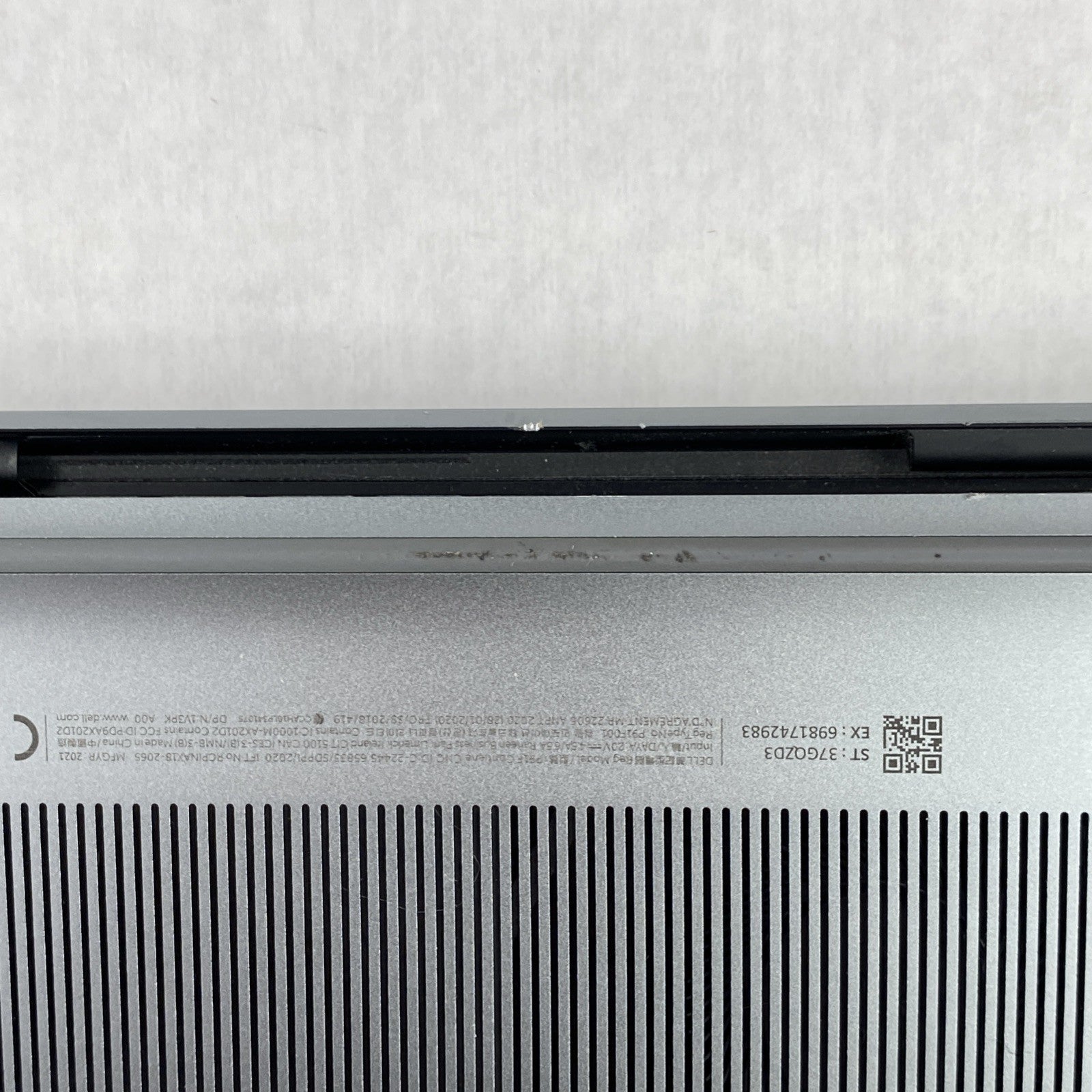 Dell Precision 5550 Xeon W10855M 2.8 GHz 16 GB RAM 15.6" No Battery No HDD No OS