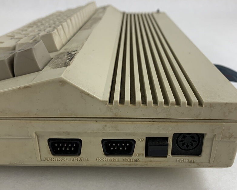 Commodore 64 64C Computer System Boots w/PSU, NKP Deluxe Keypad, and Manuals