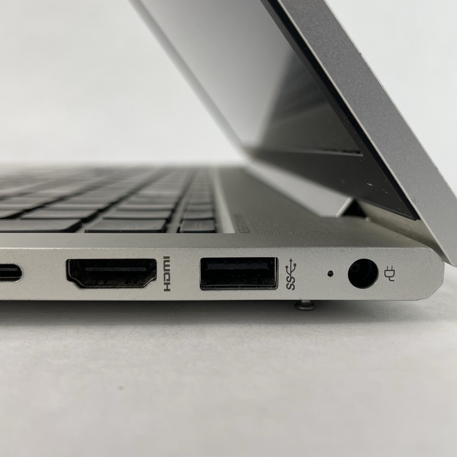 HP EliteBook 850 G8 15.6" i7-1185G7 3.00 GHz 8 GB RAM No SSD/OS/AC7