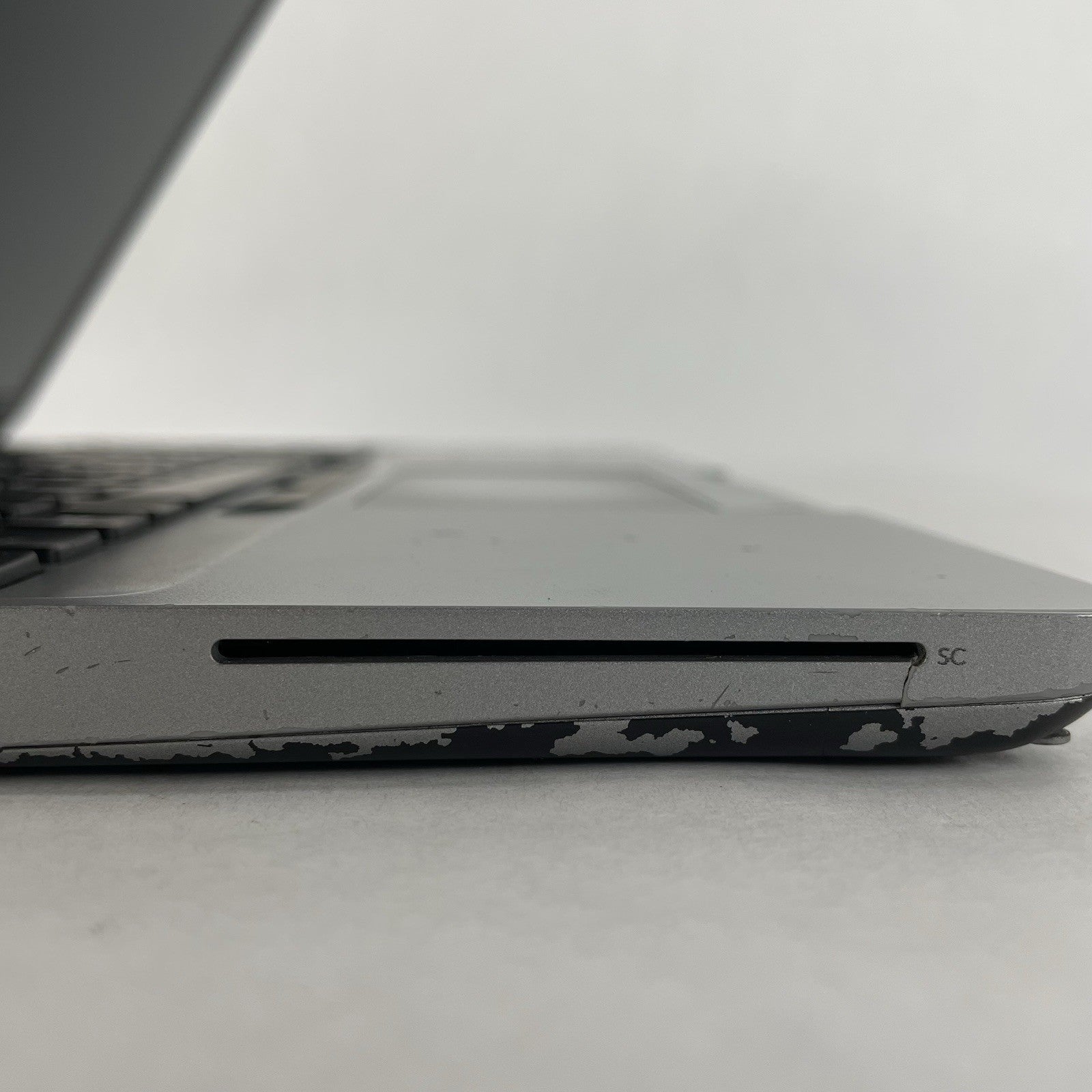 Dell Latitude 5510 15.6" i5-10310U 1.70 GHz 8 GB RAM No SSD/OS/Batt - Worn7
