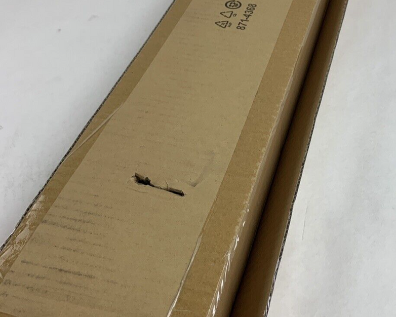 APC AR8443A Rack Cable Management Panel Black 0U New Box Opened