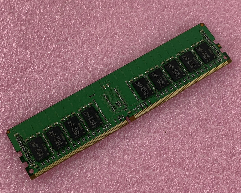 Micron MTA18ASF2G72PZ-2G6D1QI 16 GB 1RX4 PC4-2666V-RC1-11 ECC Server Memory Ram