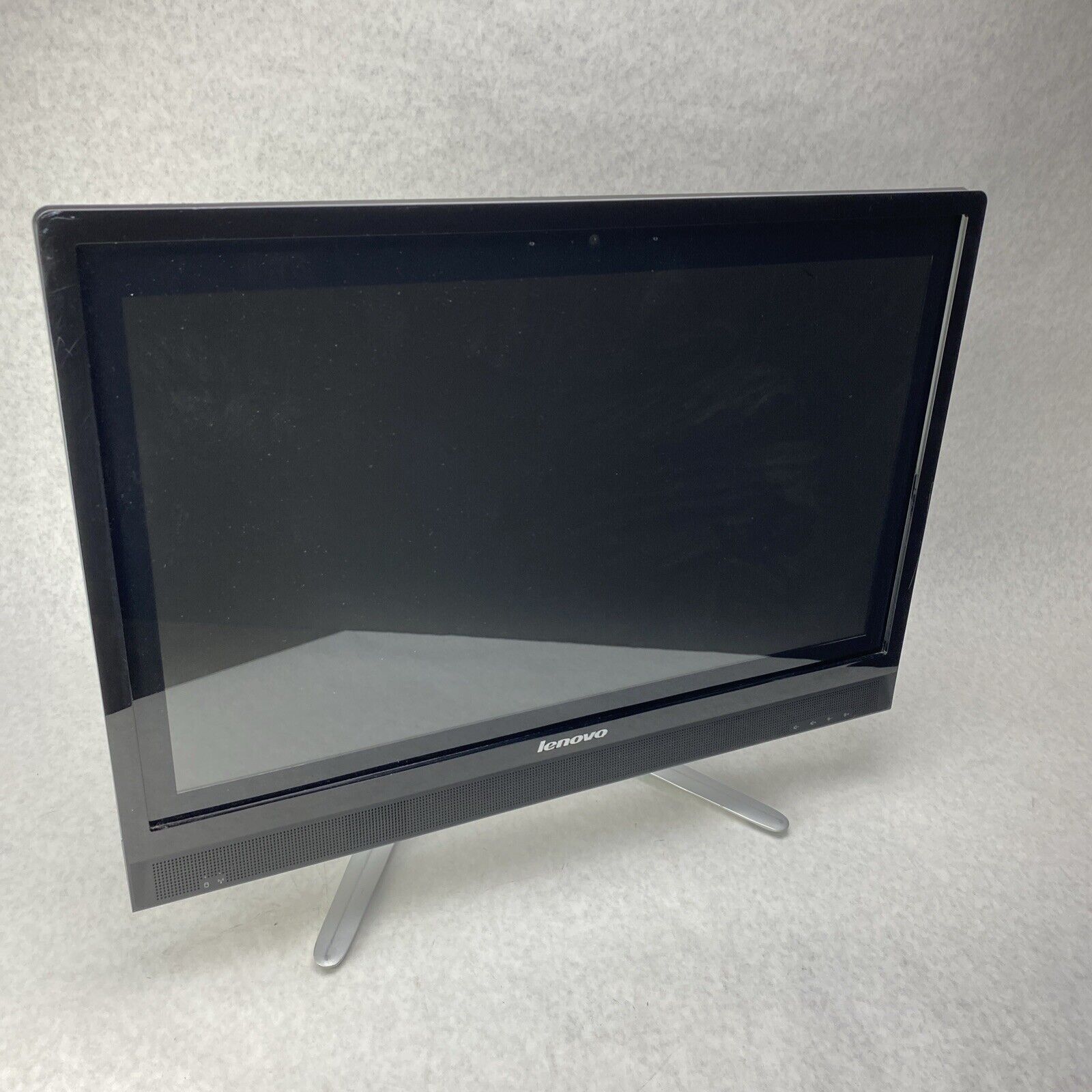 Lenovo C460 AIO-FOAD 21.5" Intel Pentium G3220T 2.60GHz 4GB No HDD No OS No AC