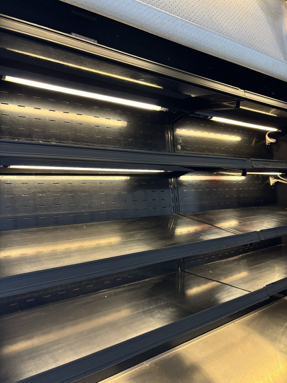 Federal Industries RSSM678R-3 Black 71" Self Serve Four Shelf Air Curtain Powers