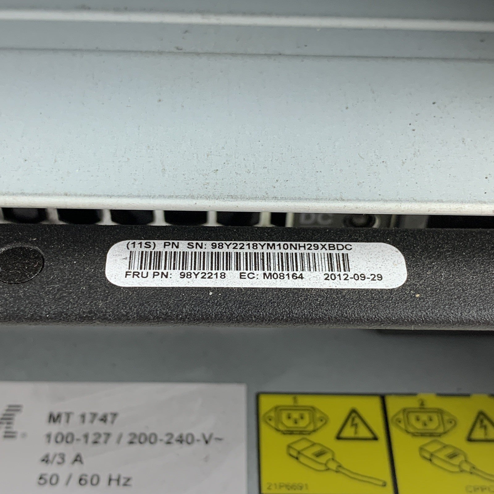 IBM 1747-HC2 69Y2921 170-6070-01 System Storage Enclosure Chassis 2x Power Supp
