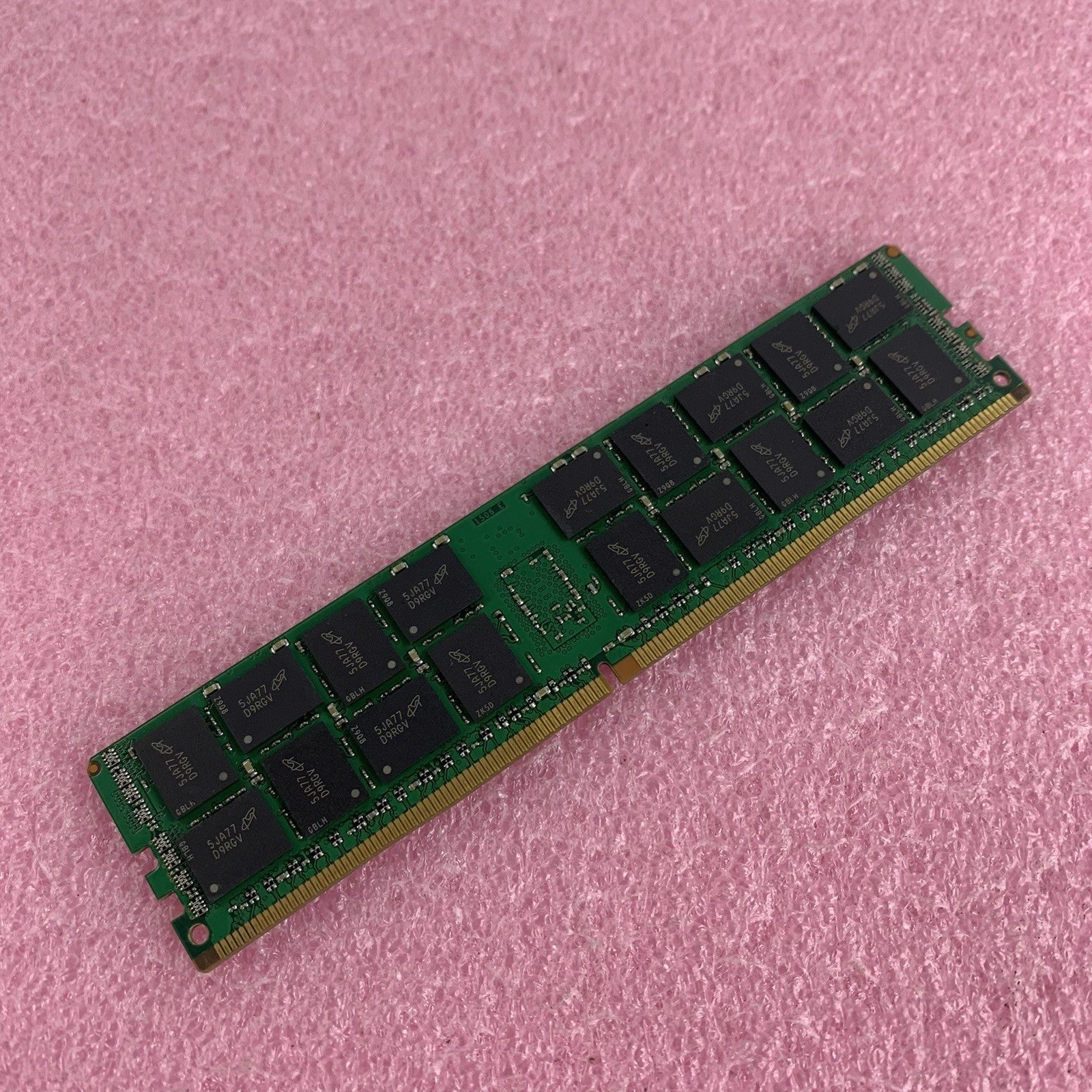 Micron MTA36ASF2G72PZ-2G1A2IG 16 GB PC4-17000 DDR4-2133MHz Server Memory Ram4
