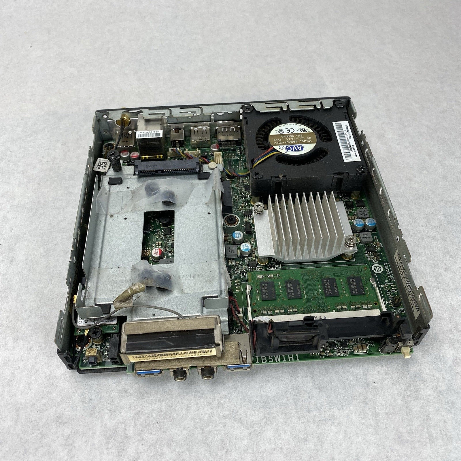 Lenovo ThinkCentre M600 Micro Pentium J3710 1.6GHz 4GB RAM No HDD OS Power Cord