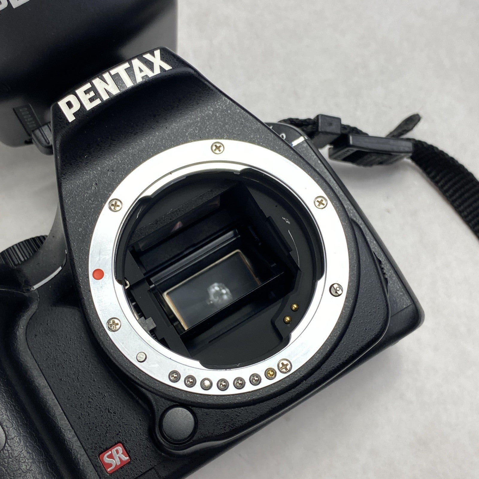 Pentax K2000 DSLR 10.2 MP Digital Camera With Bag And Flash No Cable - Tested11