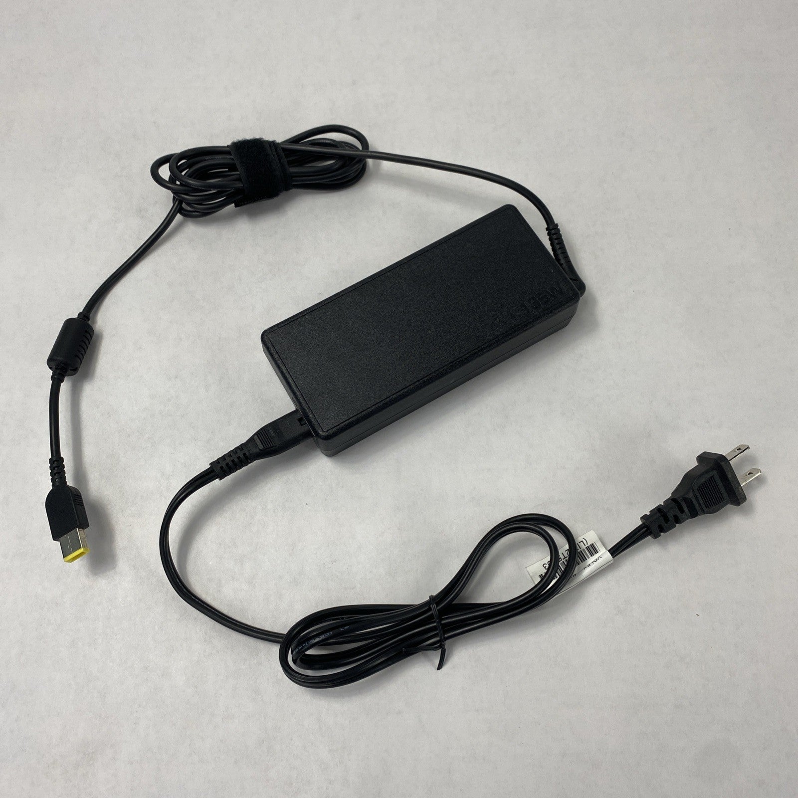 Lenovo ADL135NLC2A 135W 20V 6.75A Yellow Square Tip AC Adapter (Lot of 10)