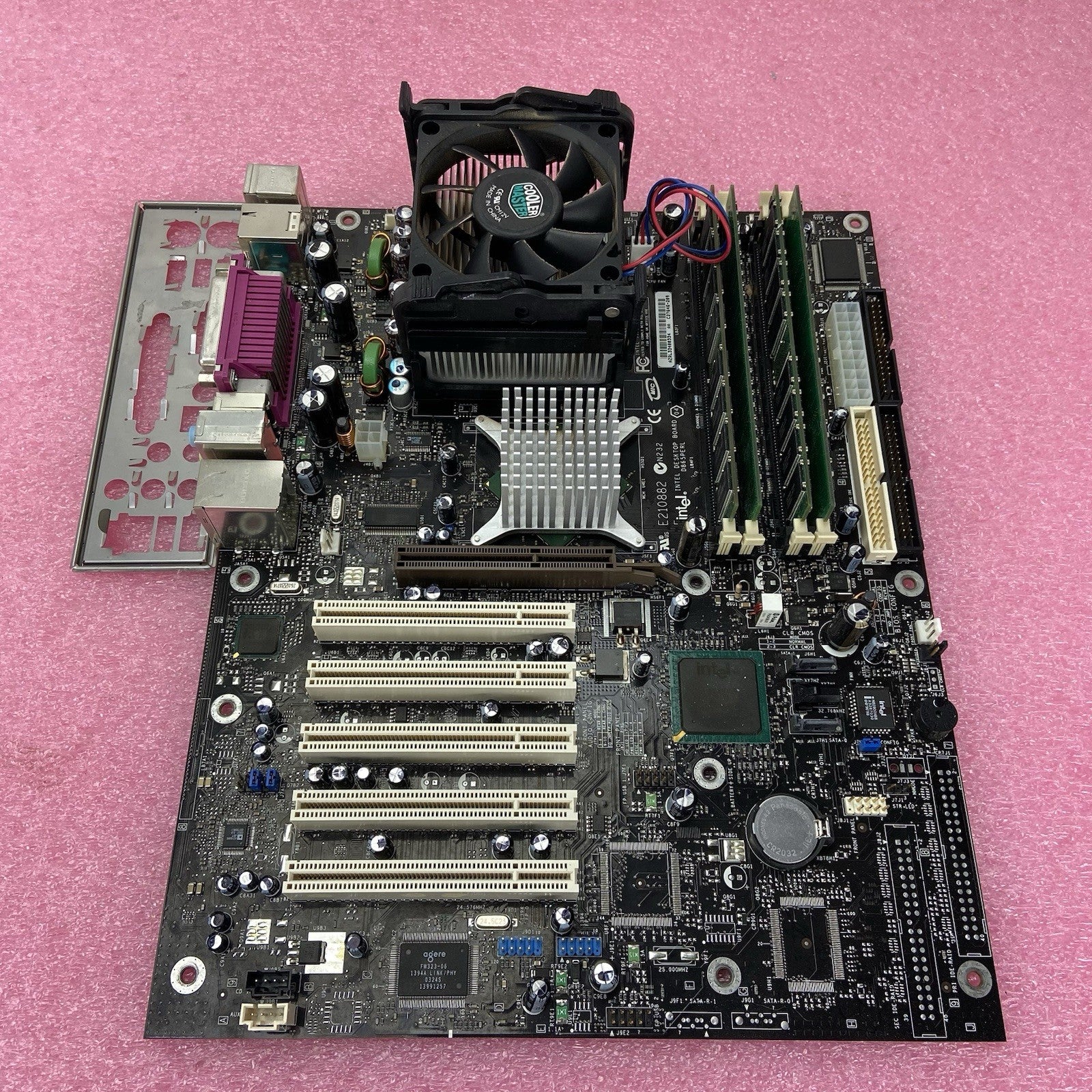 Intel D865PERL Motherboard Intel Pentium 4 2.8GHz 2.5GB RAM w/IO Shield1