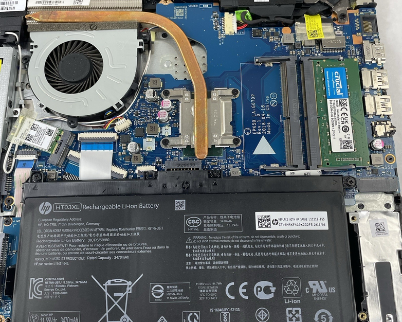 HP 15-da0046nr 15.6" i3-7020U 2.30 GHz 8 GB RAM No SSD No OS No AC