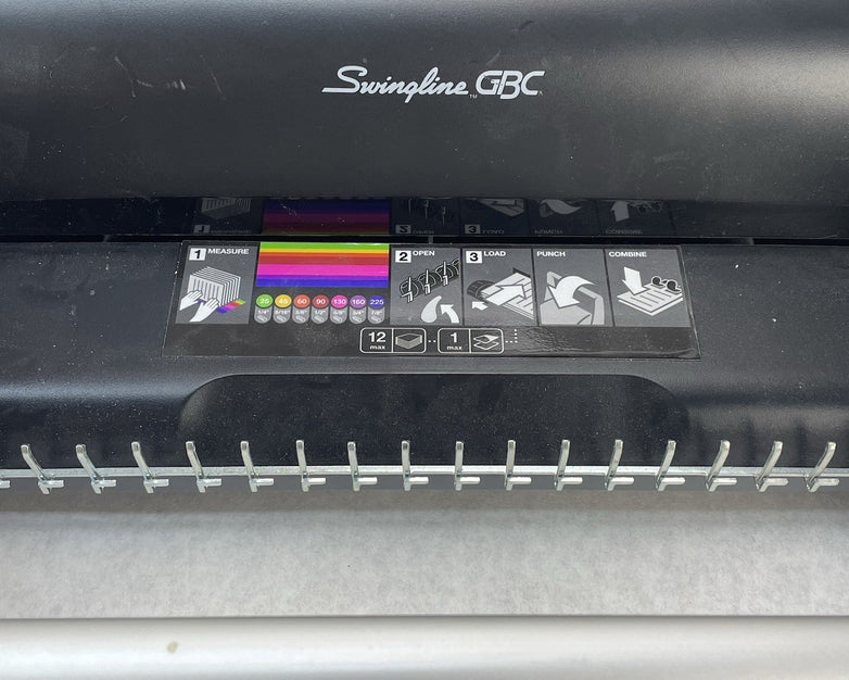 Swingline GBC CombBind C12 Manual Binding Machine