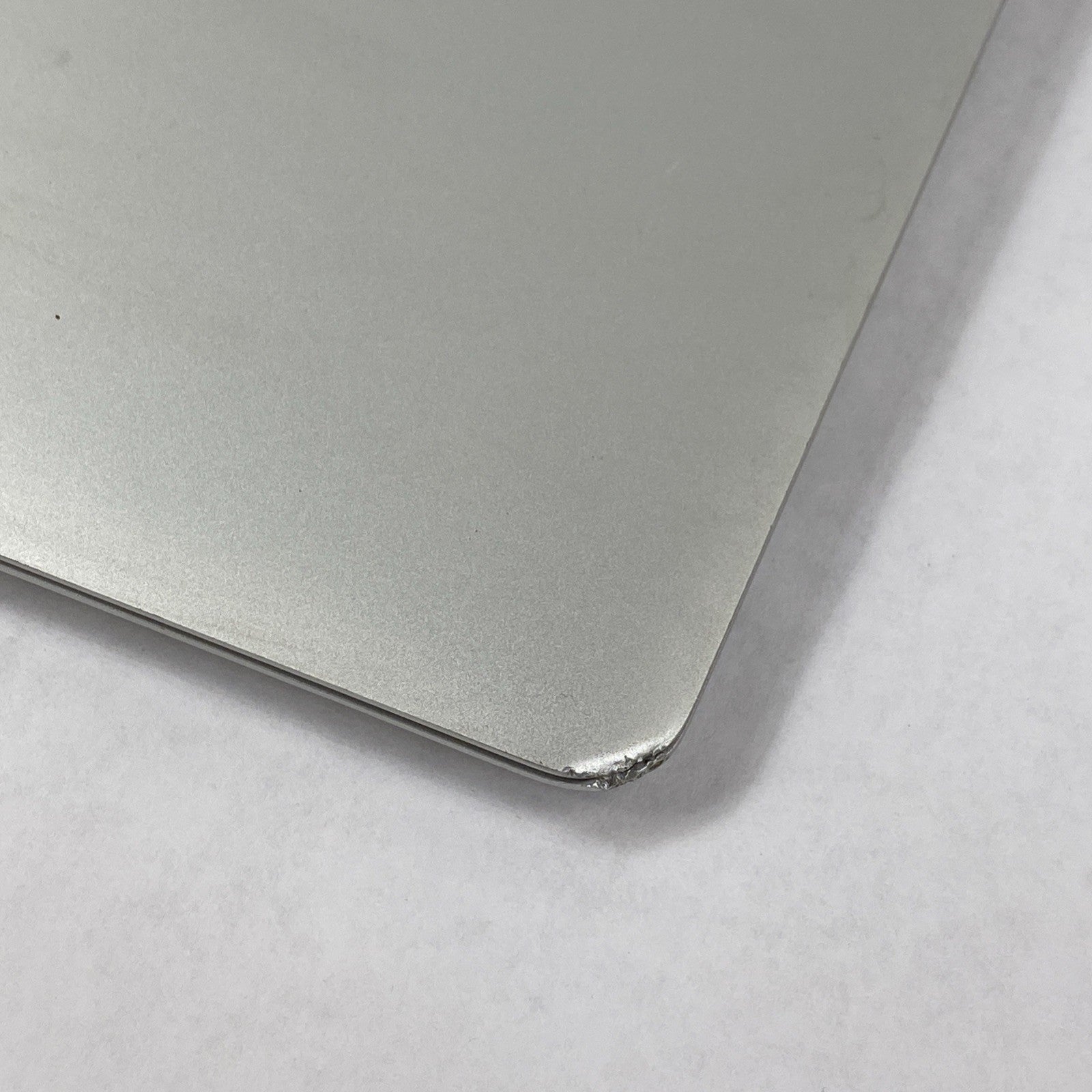 Apple MacBook Air A1369 2011 13" 1.7GHz i5 4GB RAM 250GB SSD os10.13.6 109Cycles11