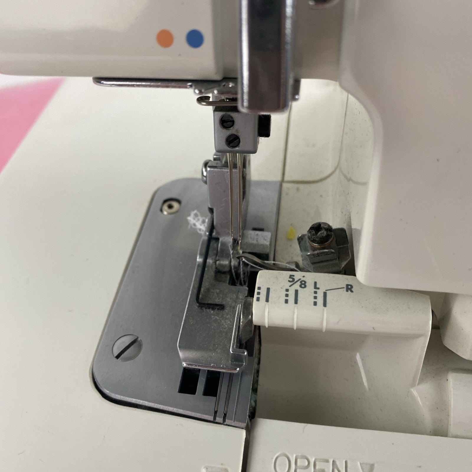 Janome 634 D MyLock Sewing Machine Eloctronic Controlled No Pedal or Cord2