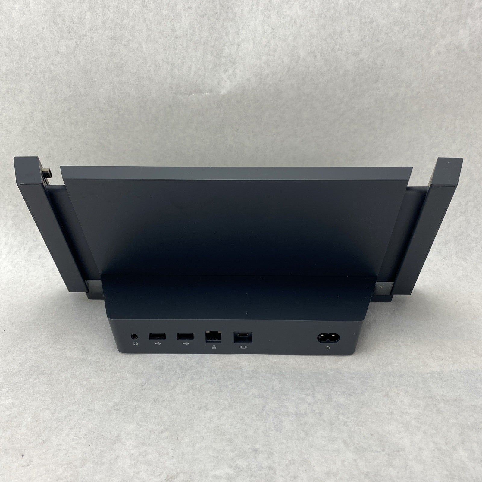 Microsoft 1672 Surface 3 Docking Station Lot of 2 Untested5