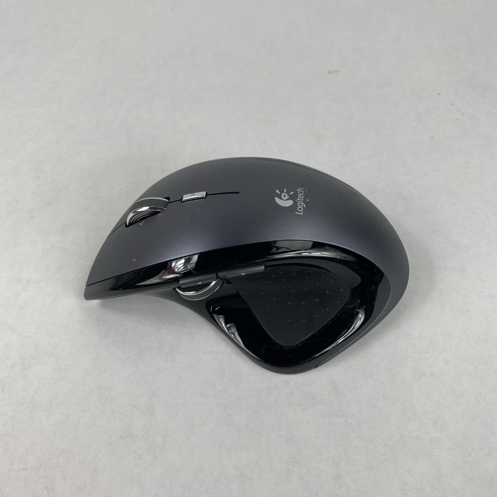 Logitech M-RBQ124 Wireless Mouse w/ Charging Station Untested3