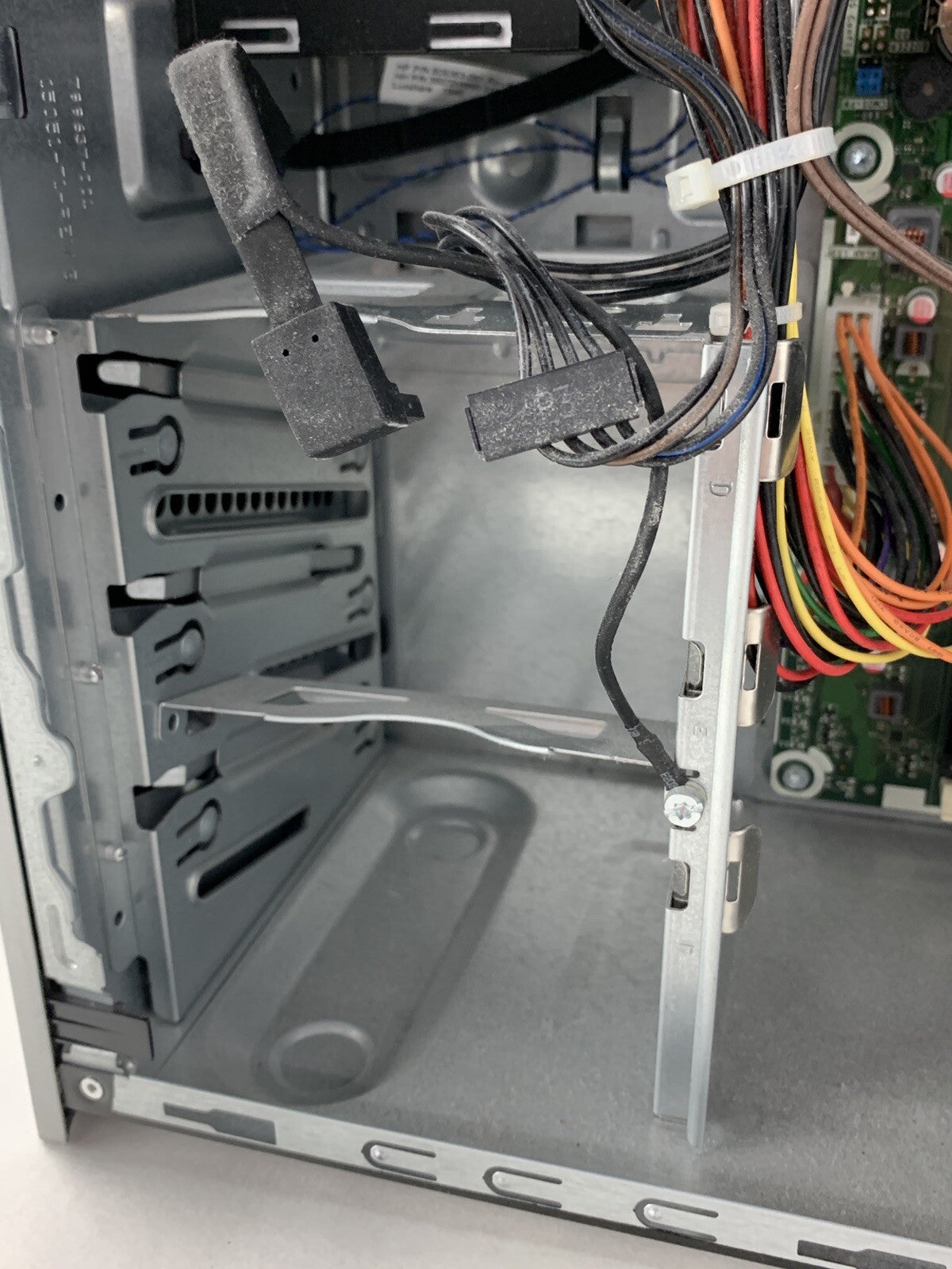 HP ENVY 750-114 MT Desktop i5-6400 2.70 GHz 12 GB Ram No OS No HDD