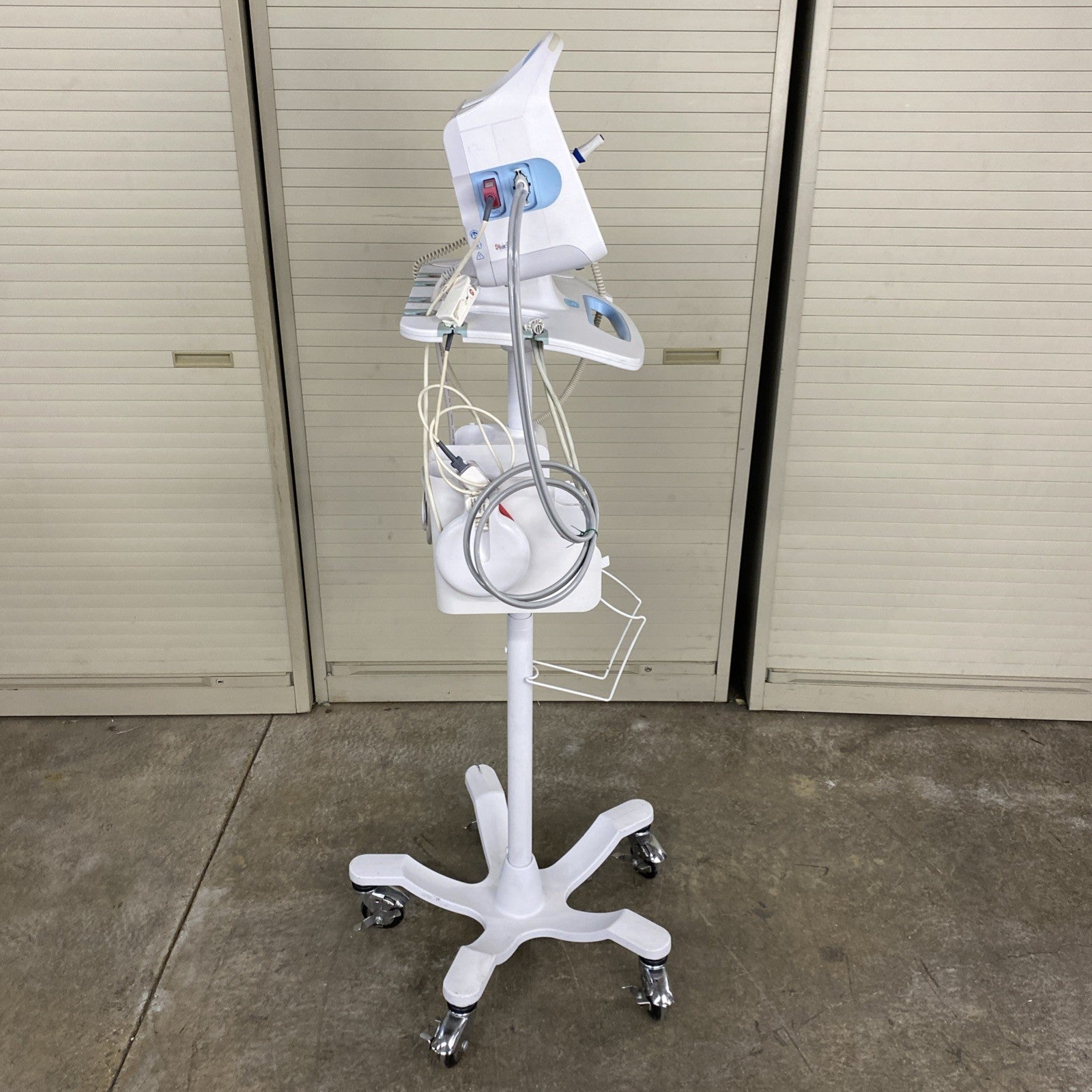 Welch Allyn 6000 Series Vital Sign Monitor 63MTXX w/ Mobile Stand 4800-6011