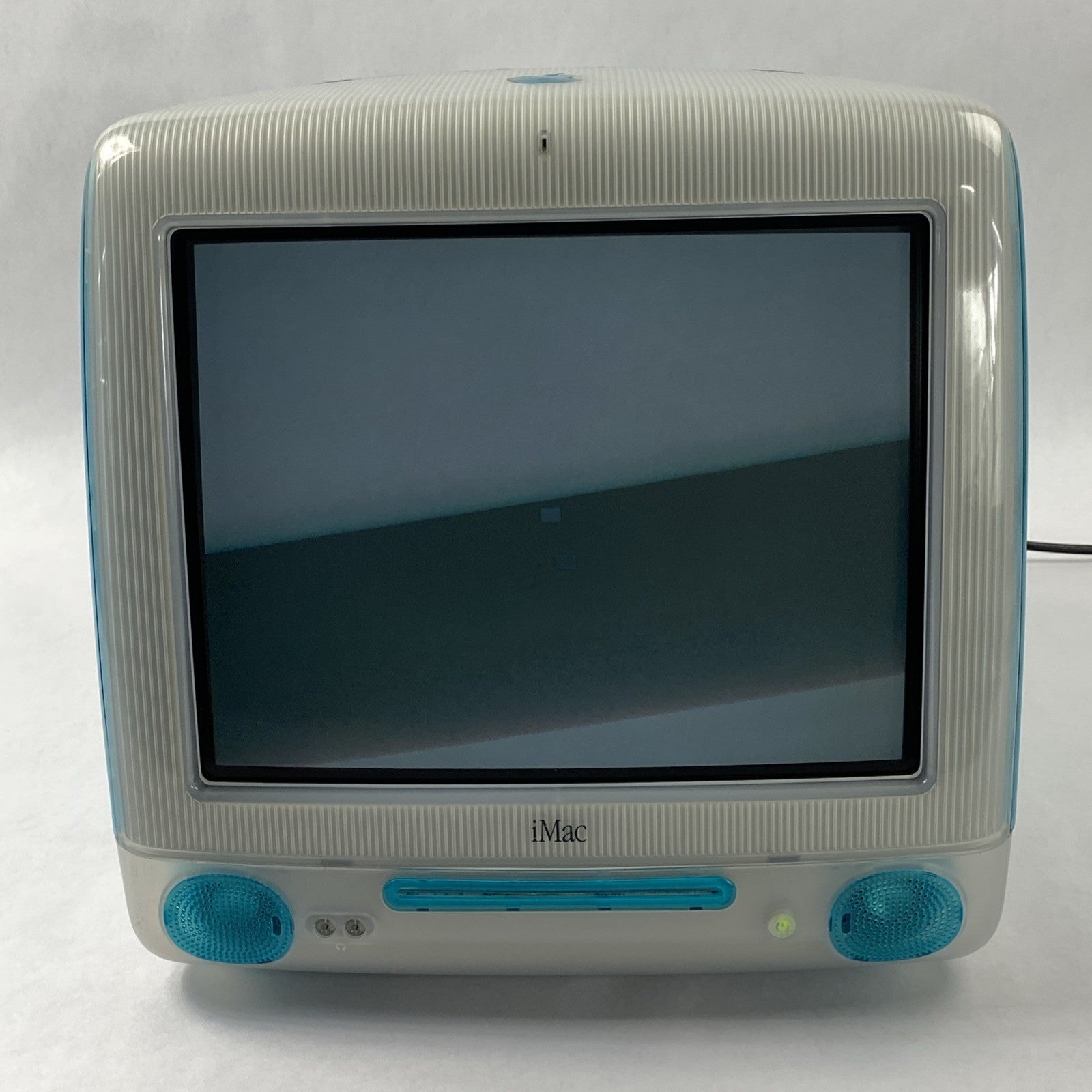 Apple M5521 iMac G3 1999 PowerPC 750 G3 350 MHz 64 MB RAM No HDD No OS