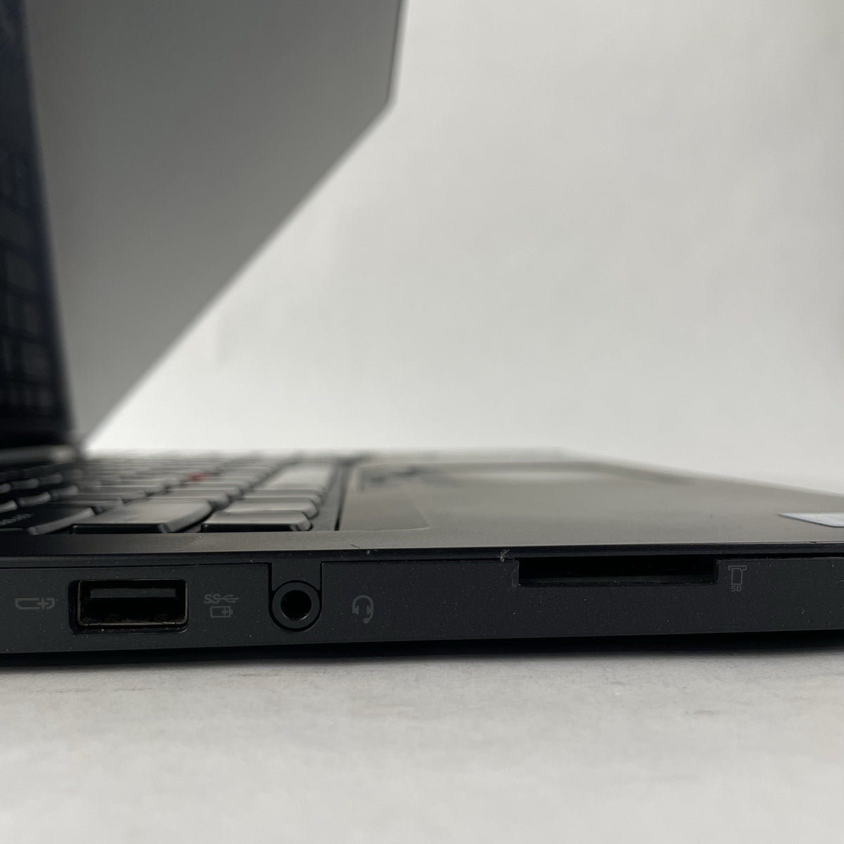Lenovo ThinkPad Yoga 460 14" i5-6300U 2.40 GHz 8 GB RAM No SSD/OS/AC - USB6