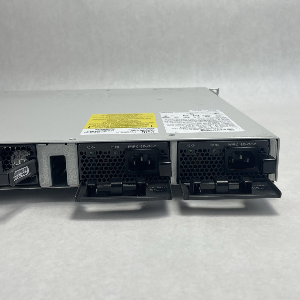 Cisco Catalyst C9300L-24T-4G-E V01  24-Port 9300 Tested & Reset 2x PSU8