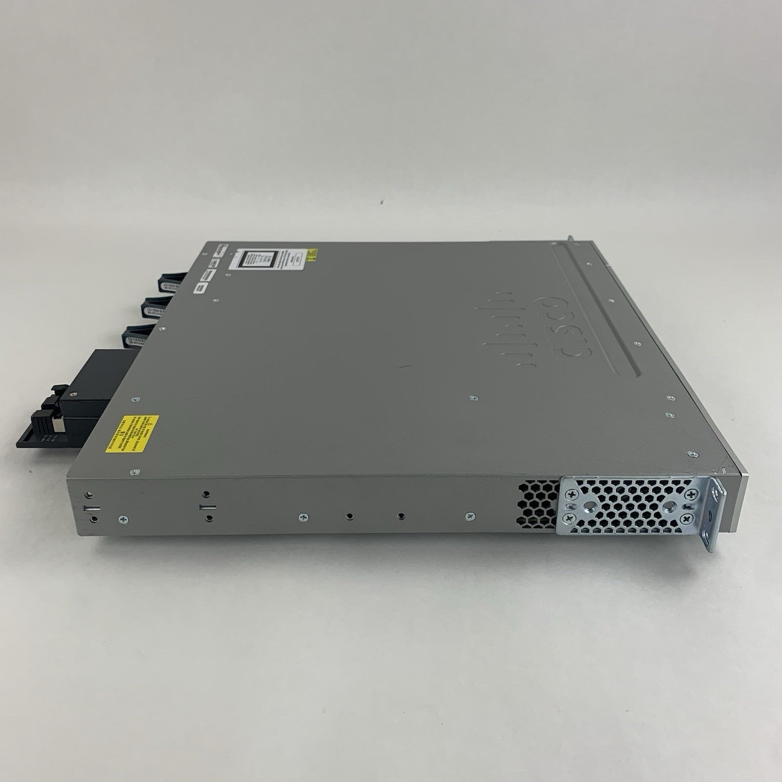 Cisco Catalyst WS-C3850-48U-S V06 48 Port Switch Tested w/C3850-NM-2-10G 1x PSUs4