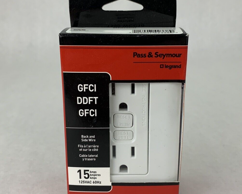 New Pass & Seymour LeGrand 1595-WCC10 GFCI Duplex Receptacle White