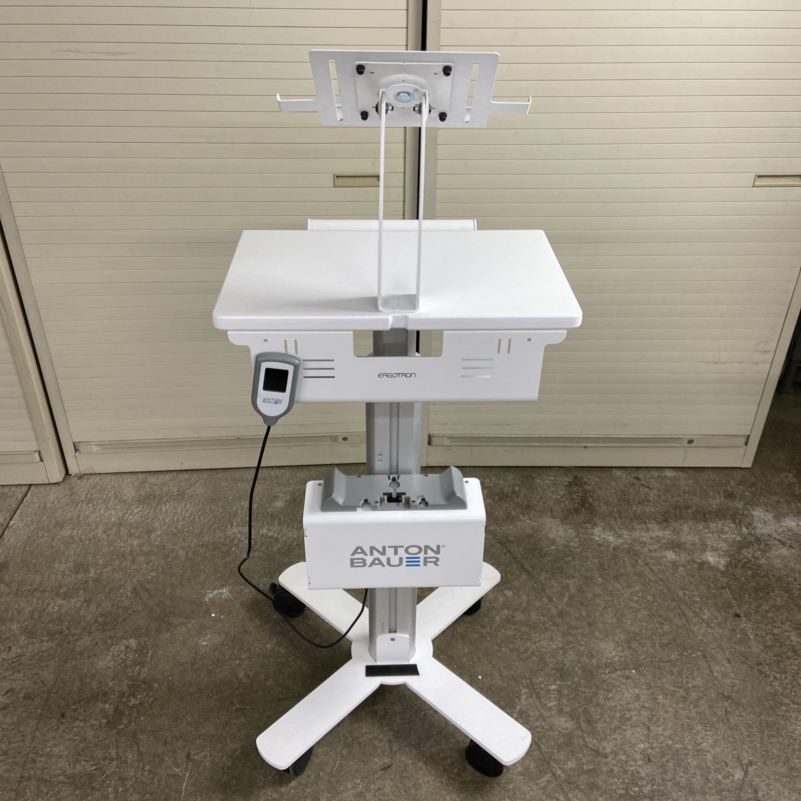 Ergotron StyleView Tablet SV10 Cart w/ Vitec Videocom IP20 - Elora Anton Bauer