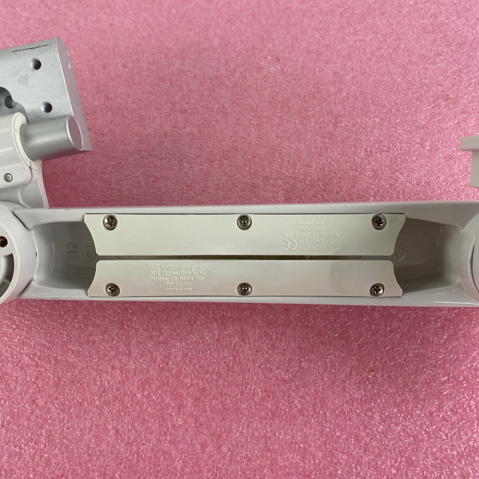 GCX WMM-0001-01B M-Series Tilt Pivot Arm Max Load 60lb 5