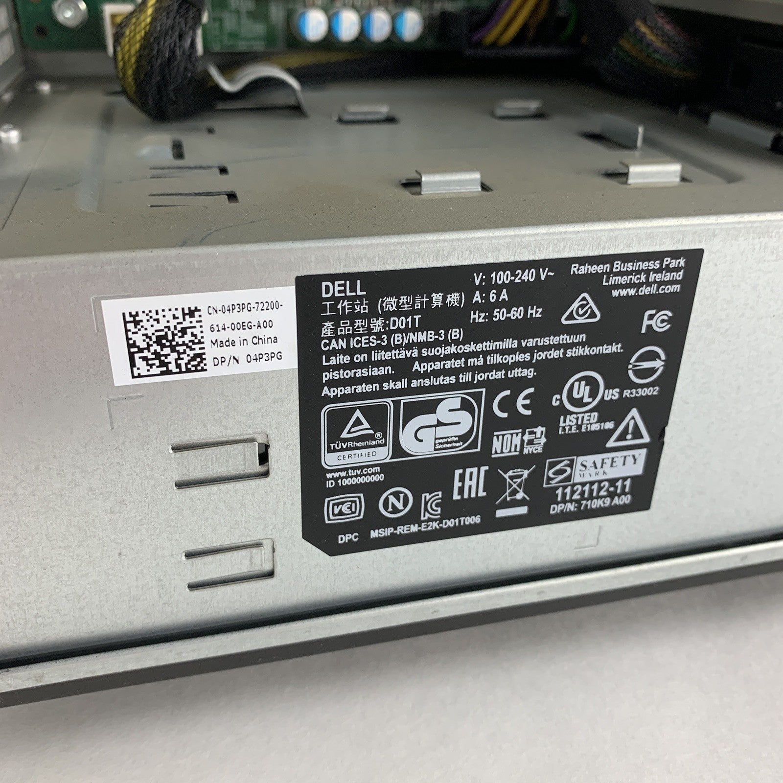 Dell Precision Tower 5810 E5-1620v3 3.5 GHz 32 GB RAM Quadro K2200 No HDD No OS