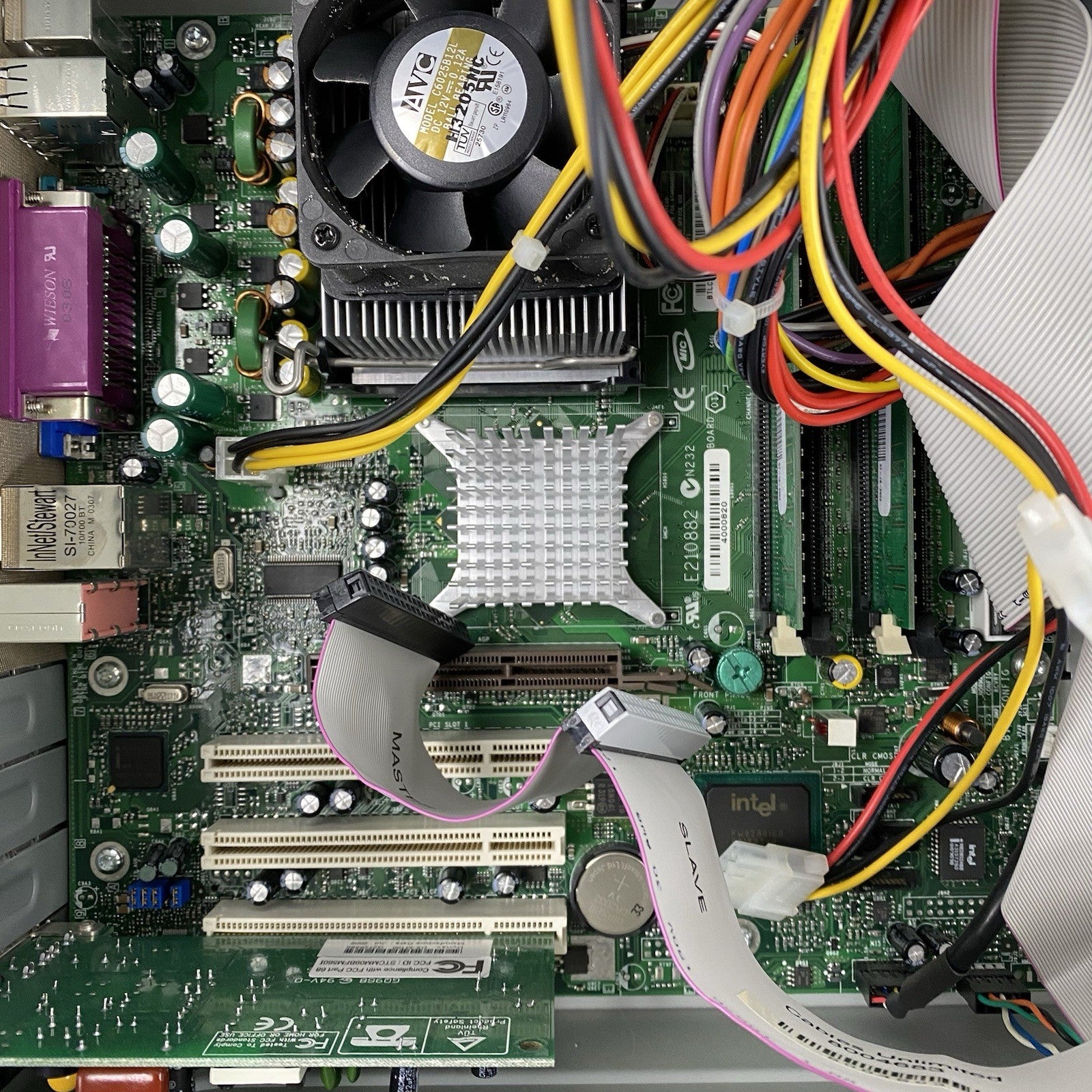 Gateway E-4100 MT Pentium 4 2.40GHz 512MB RAM No HDD No OS