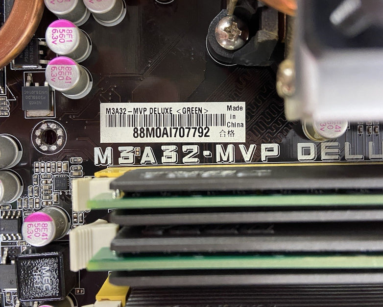 ASUS M3A34-MVP Deluxe Motherboard AMD Phenom 9550 Quad Core 2.2GHz 8GB RAM