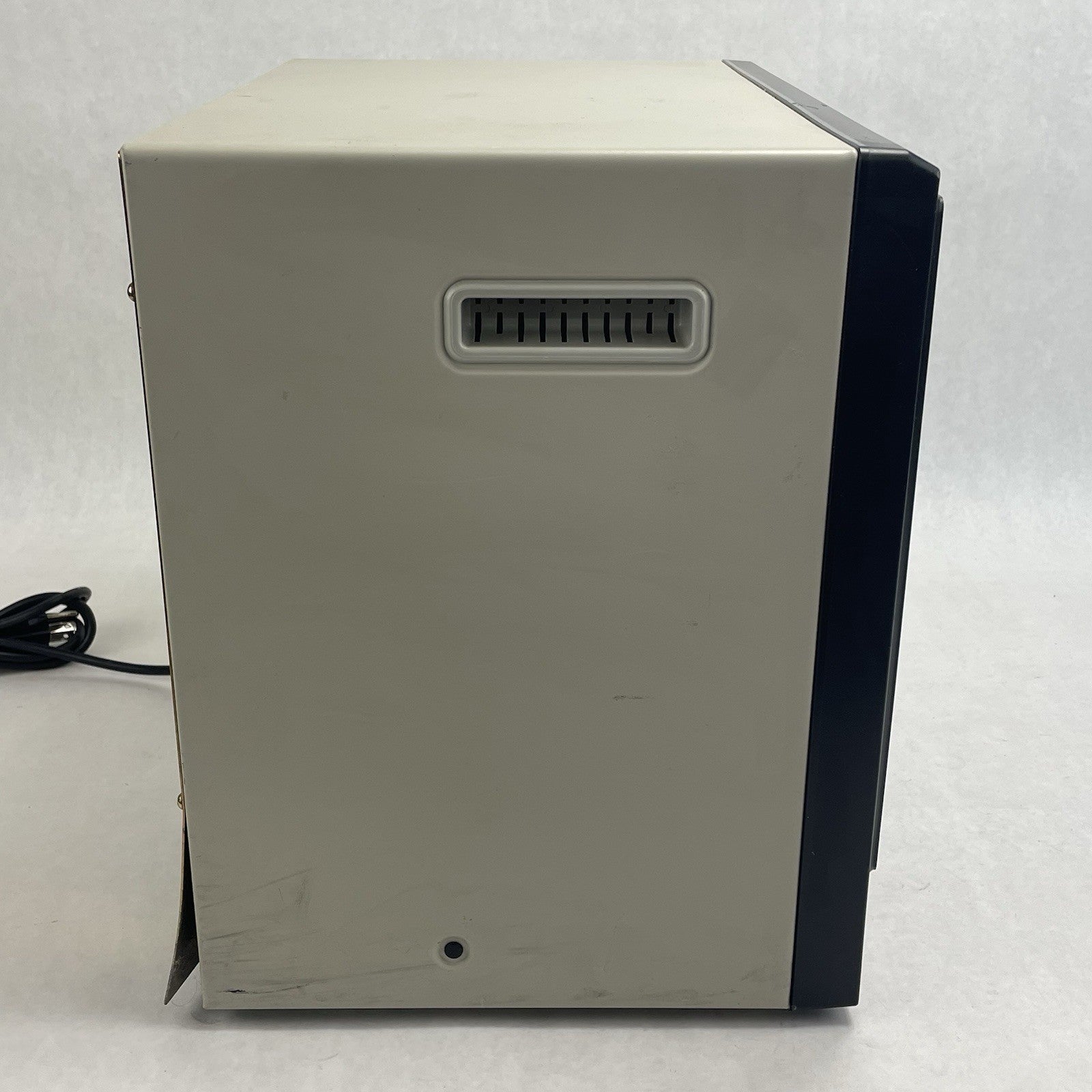 Sanyo VM-4515 Vintage B&W CRT 19938