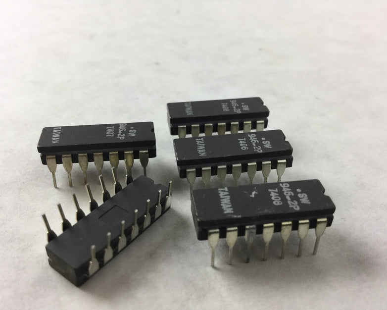 NEW SW 946-2P STEWART WARNER, Lot of 5, NEW 14-PIN