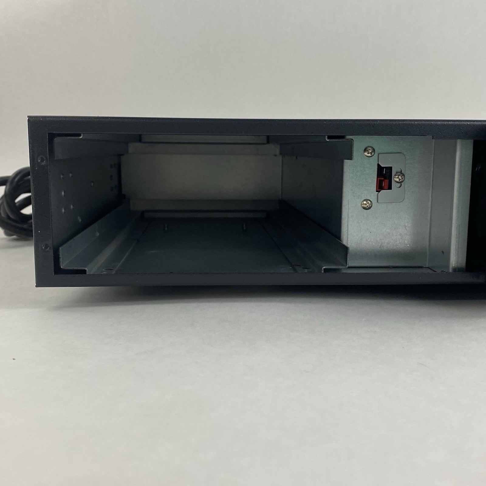 Liebert PS1000RT3-120W Ups No Rack Ears5