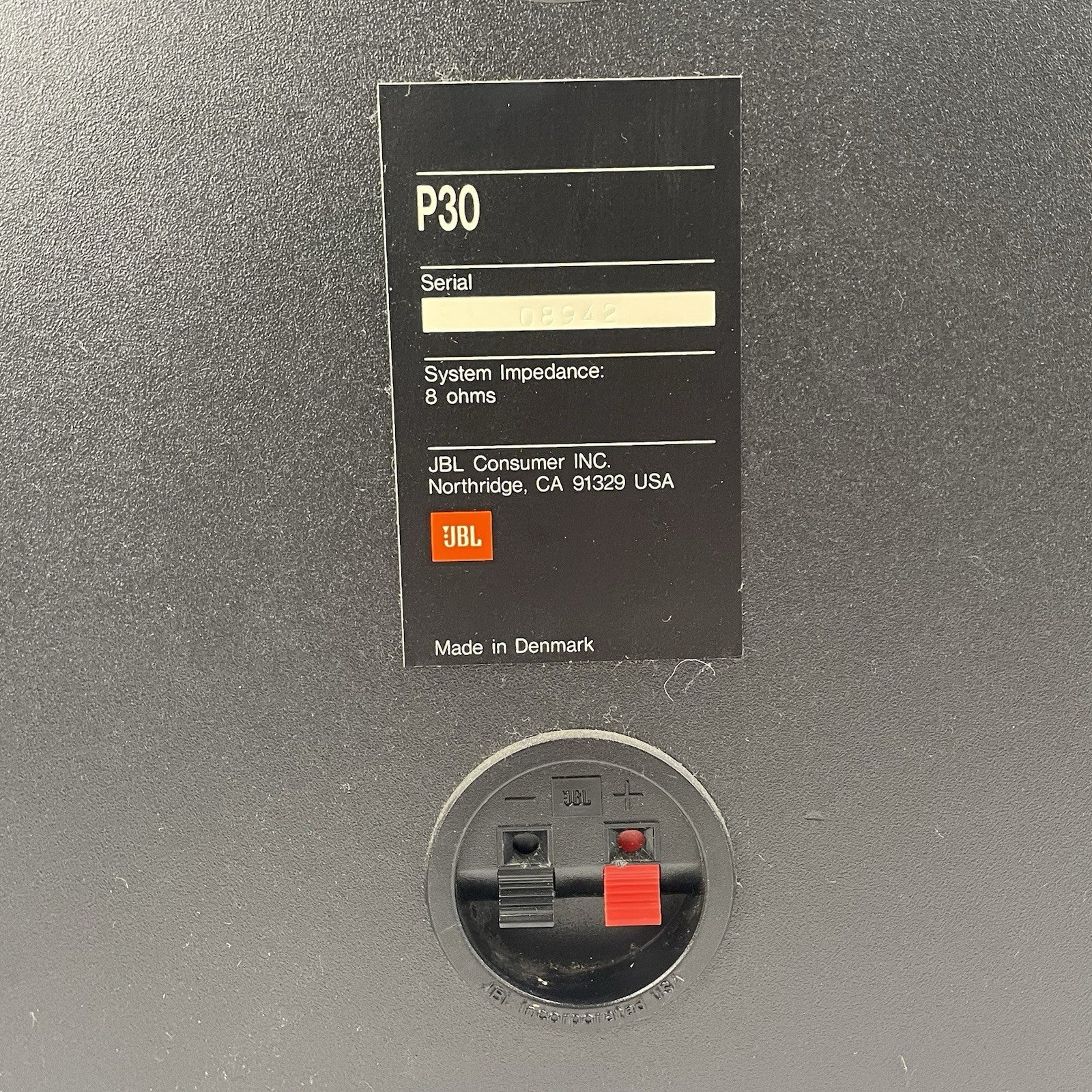 JBL P30 Large Bookshelf Speakers Tested7