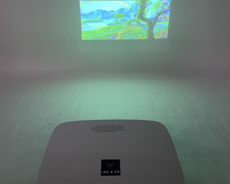 Sony VPL-ES3 LCD Data Projector 50-60Hz Tested 176 Lamp Hours