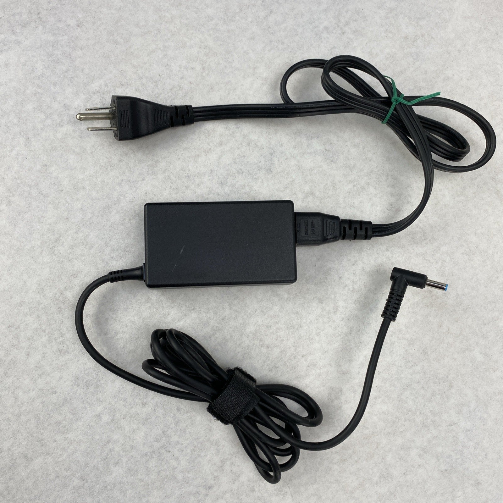 HP TPN-CA16 65W 19.5V 3.33A Blue Tip Barrel Laptop AC Adapter (Lot of 10)5