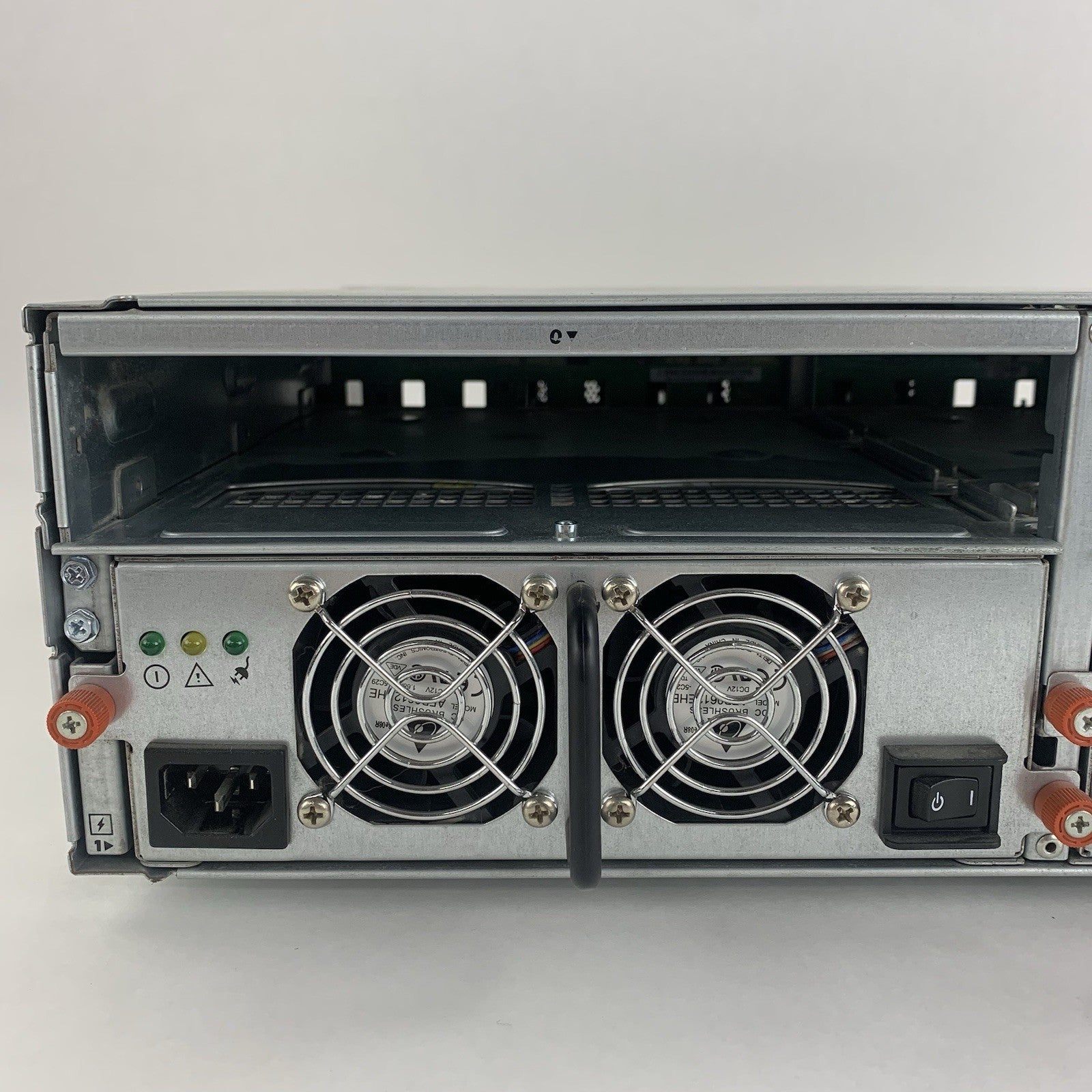Dell PowerVault MD3000i AMP01 Storage Array 2x PSUs No HDDs/Controllers/Caddies8