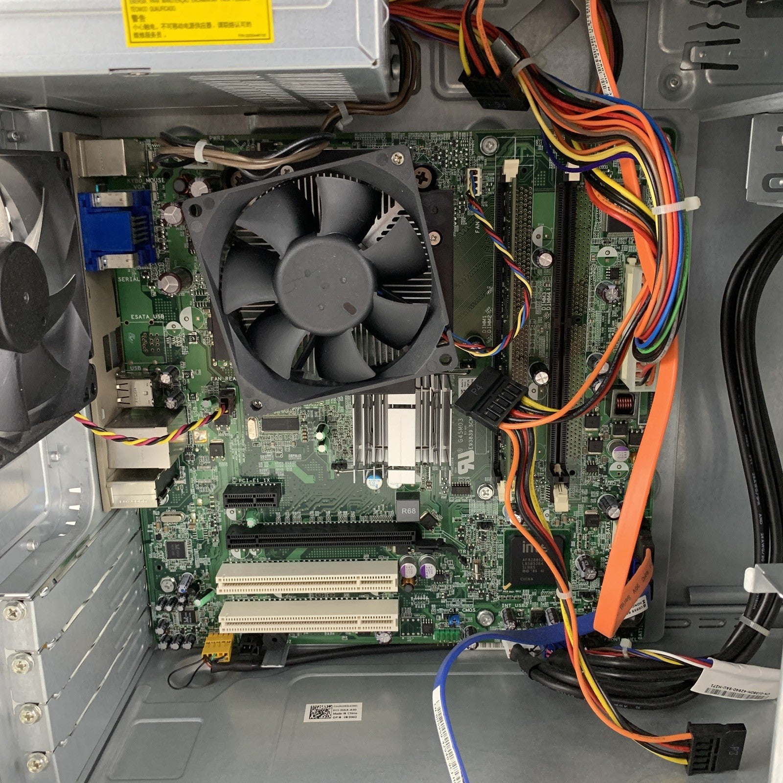 Dell Vostro 220 MT Pentium Dual-Core E7500 2.93 GHz 2 GB RAM No HDD No OS