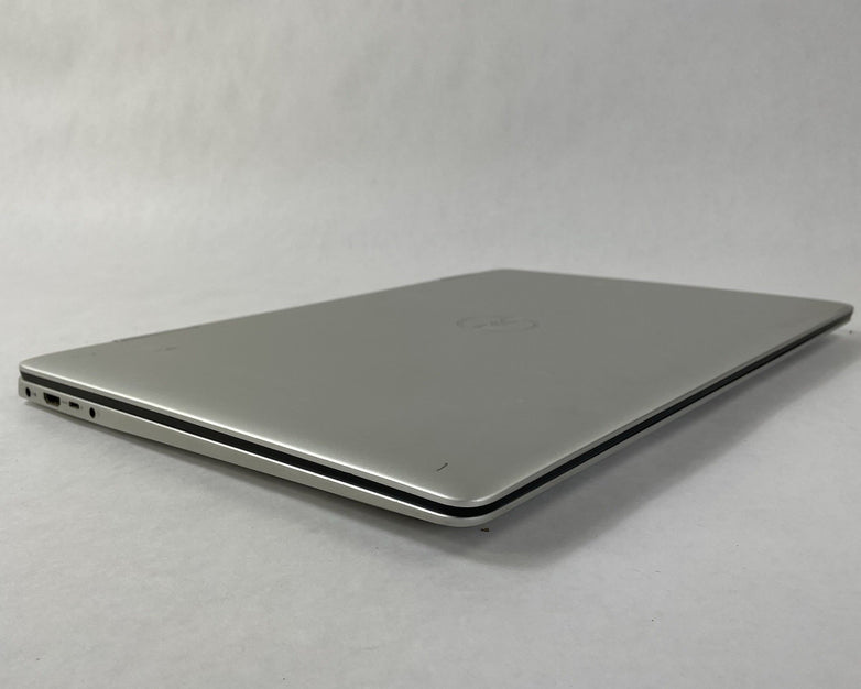 Dell Inspiron 7786 17.3" i7-8565U 1.80 GHz 8 GB RAM No SSD/OS/AC NVDIA MX250